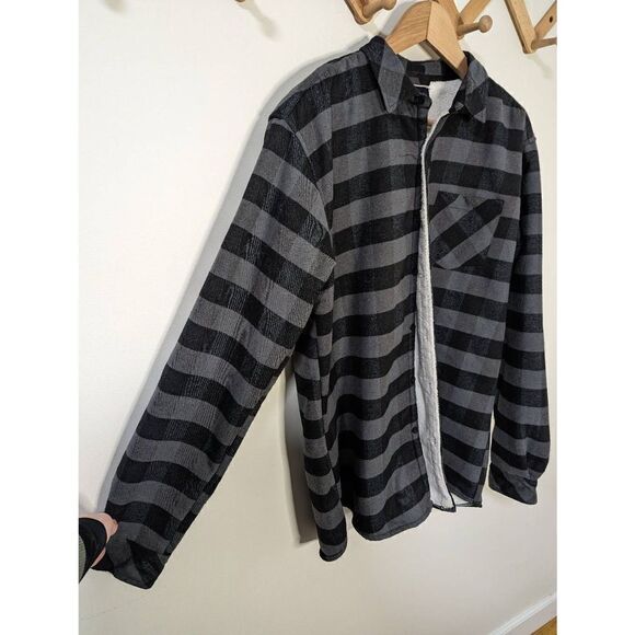 Nomad Men's Long Sleeve Sherpa Lined Flannel Button Front Shirt Jacket - Large - Picture 3 of 7